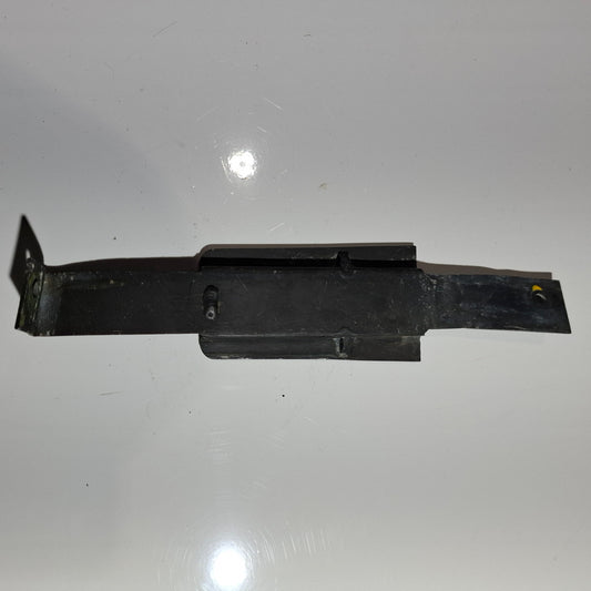 BRACKET WINDSHIELD WASHER FLUID RESERVOIR