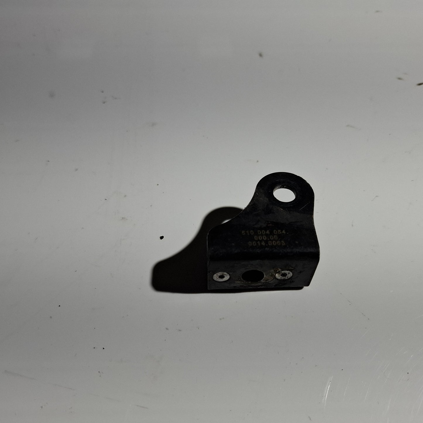 LOWER SUPPORT BRACKET