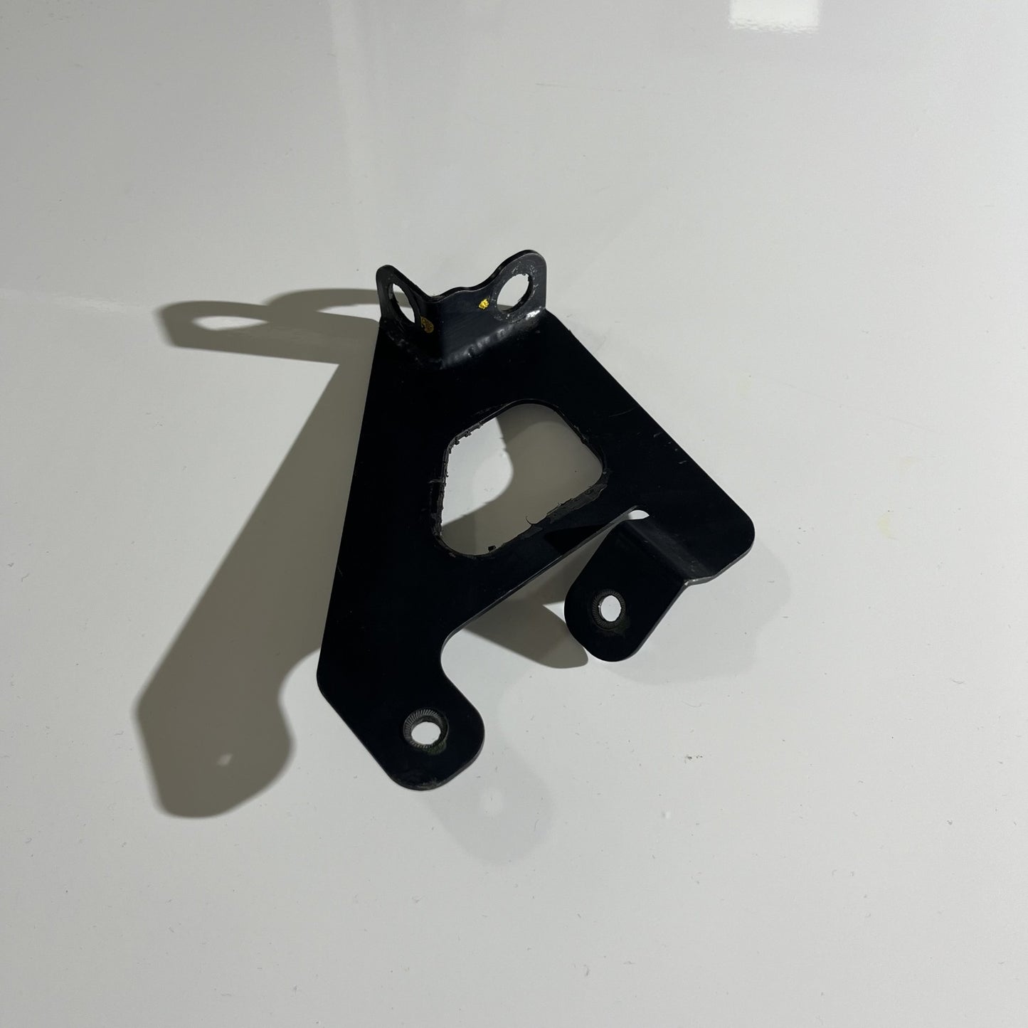 BRACKET ELECTRIC POWER STEERING PUMP RI