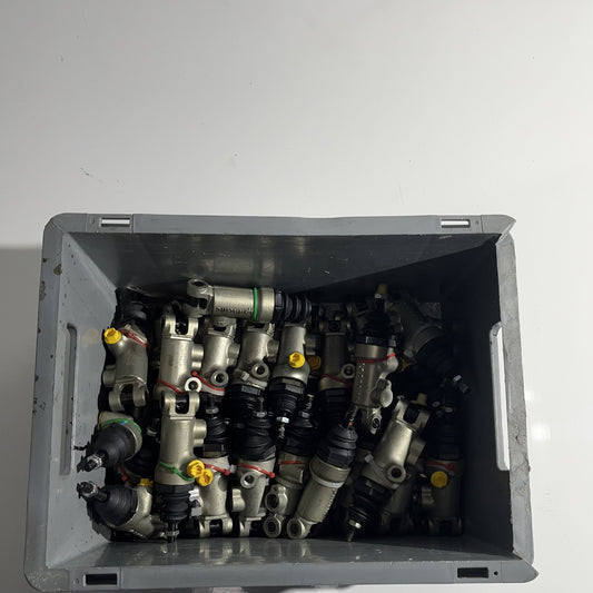 Box with Mastercylinders suitable for revision 39pcs