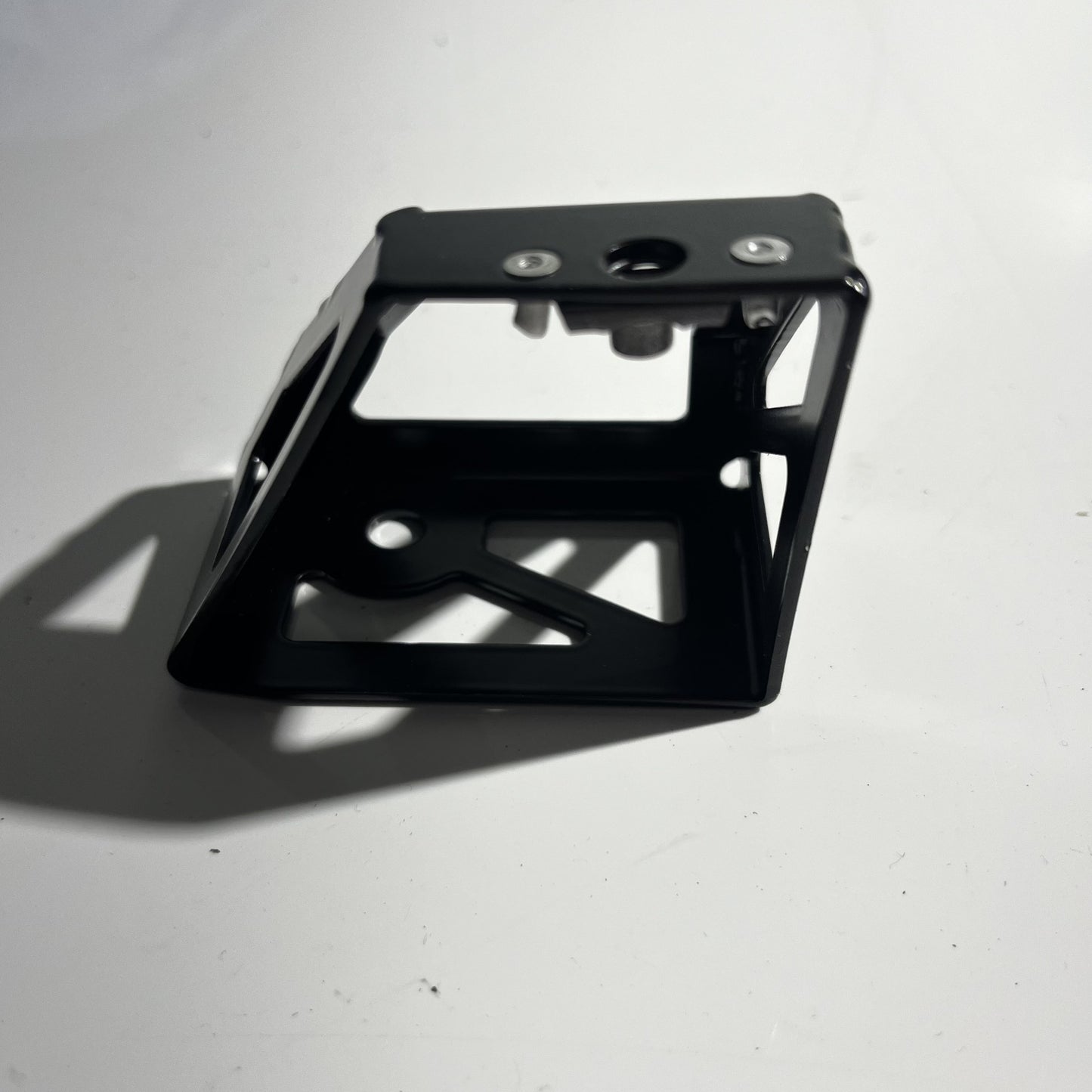 SUPPORTING PLATE WHEEL HUB