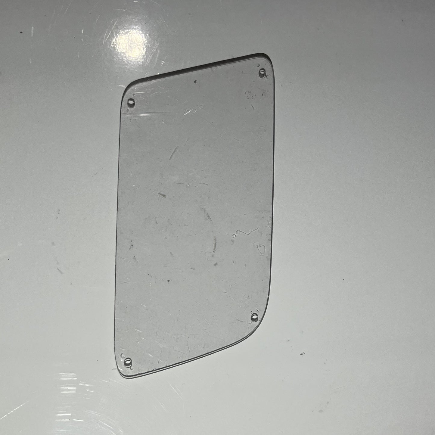 Plexiglass cover for auxiliary headlights