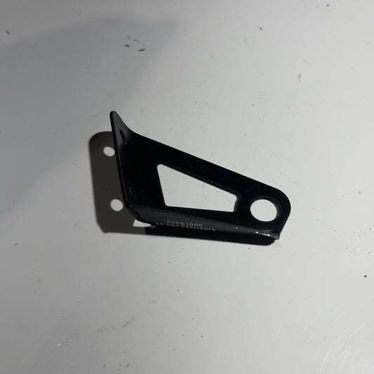 SHACKLE STRUT ROD REAR SPOILER