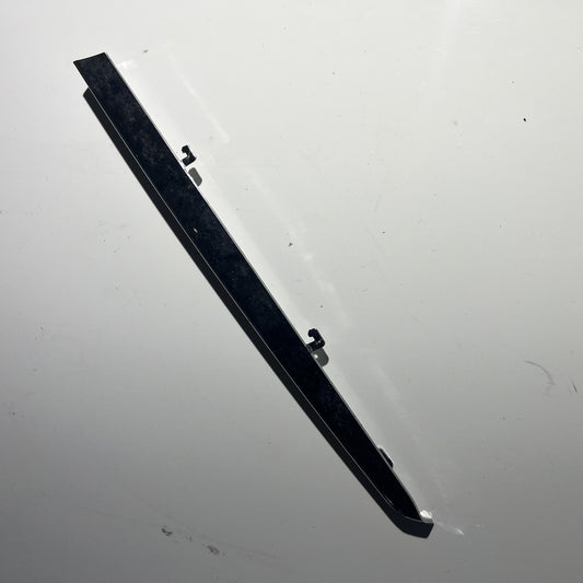 TRIM STRIP RI