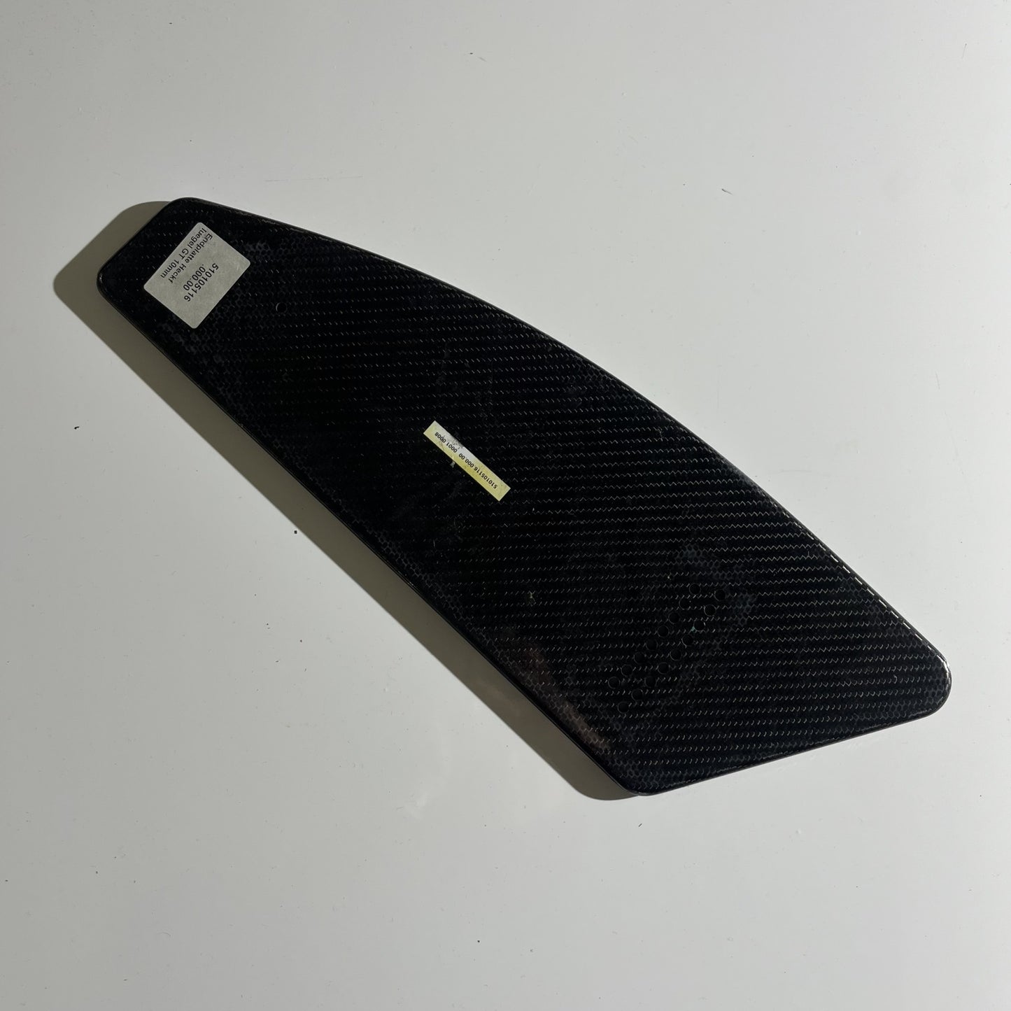 END PLATE REAR WING